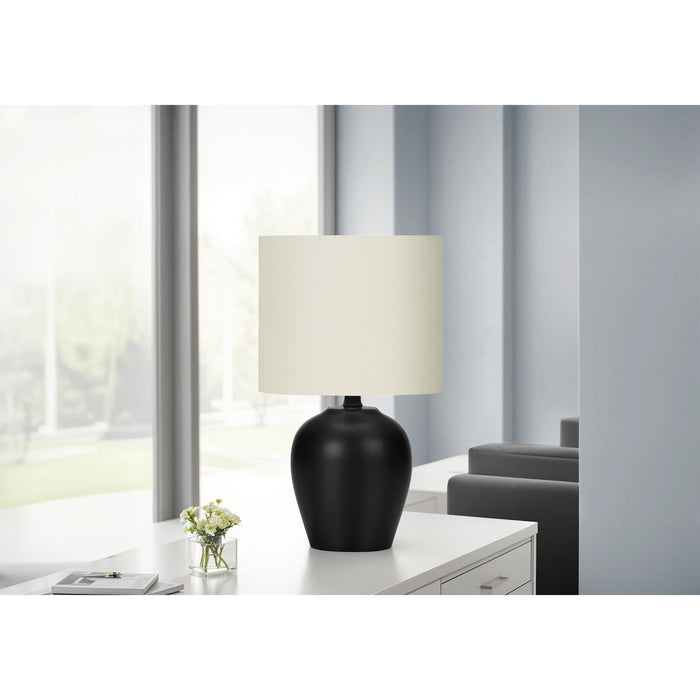 17"H Table Lamp Ceramic base