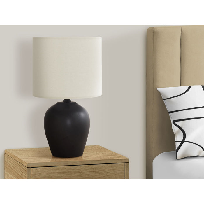 17"H Table Lamp Ceramic base
