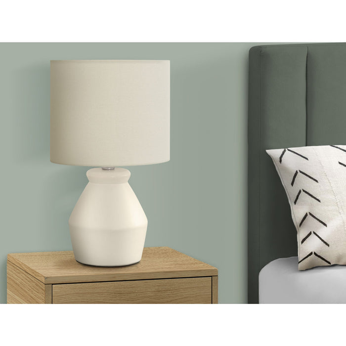 17"H Table Lamp Ceramic base