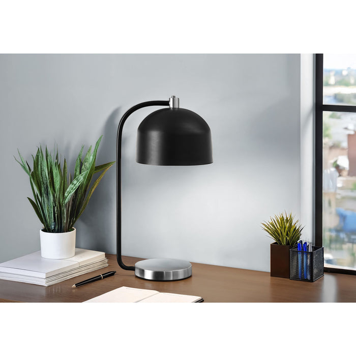 18"H Table Lamp