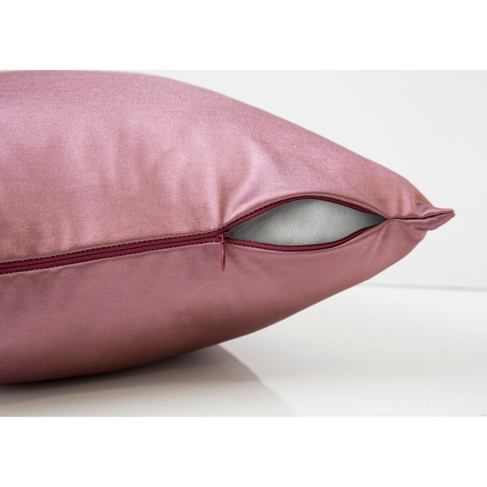 Accent pillow - 18" x 18" - Satin - (Set of Two)