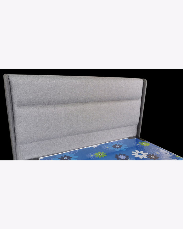 Amelie Bench with Bedframe