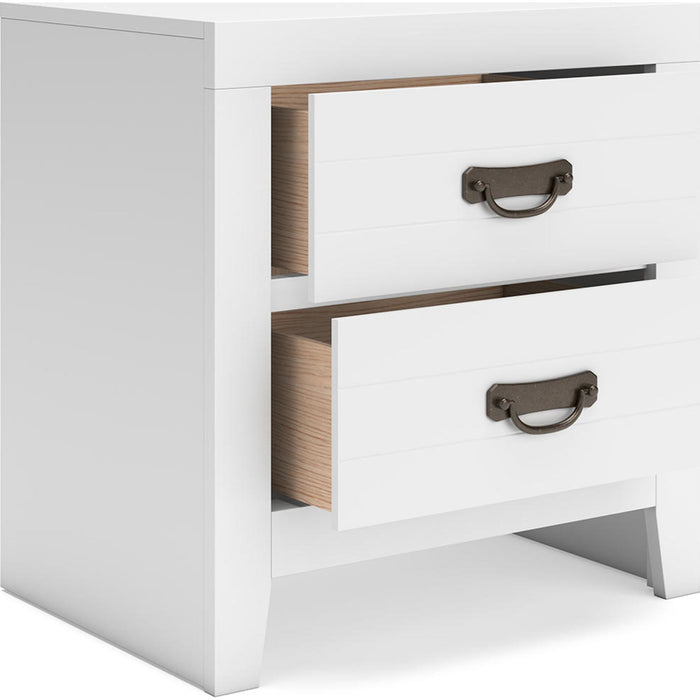 Binterglen Nightstand - White