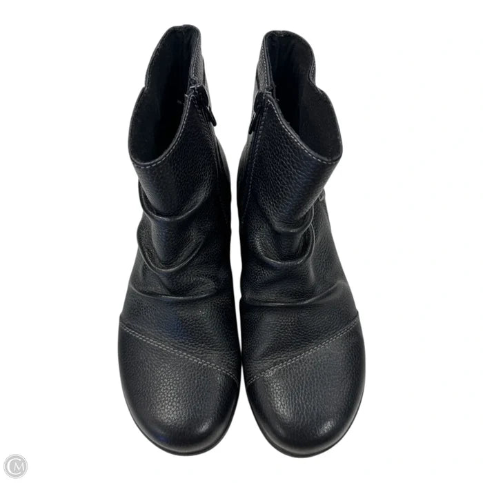 Boots Ankle Flats By Clarks In Black, Size: 6.5
