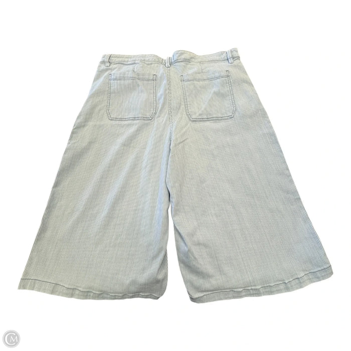 Capris By Lane Bryant In Blue & White, Size: 22