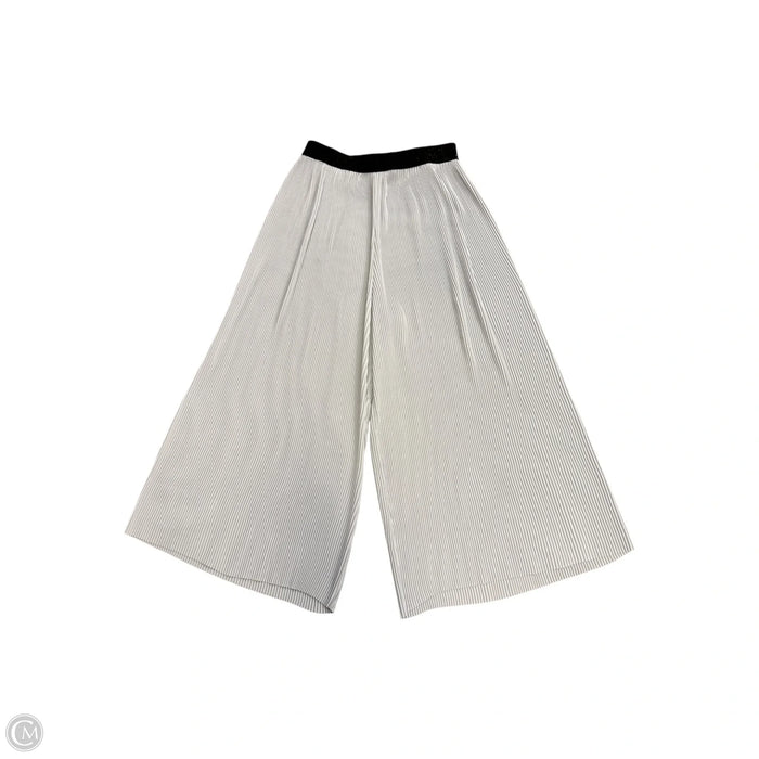 Capris By Zara Basic In Blue/grey, Size: M