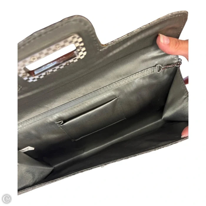 Clutch By Clothes Mentor, Size: Medium