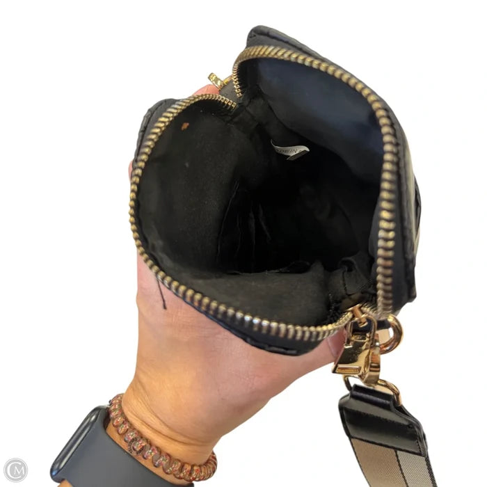 Crossbody By Clothes Mentor, Size: Small