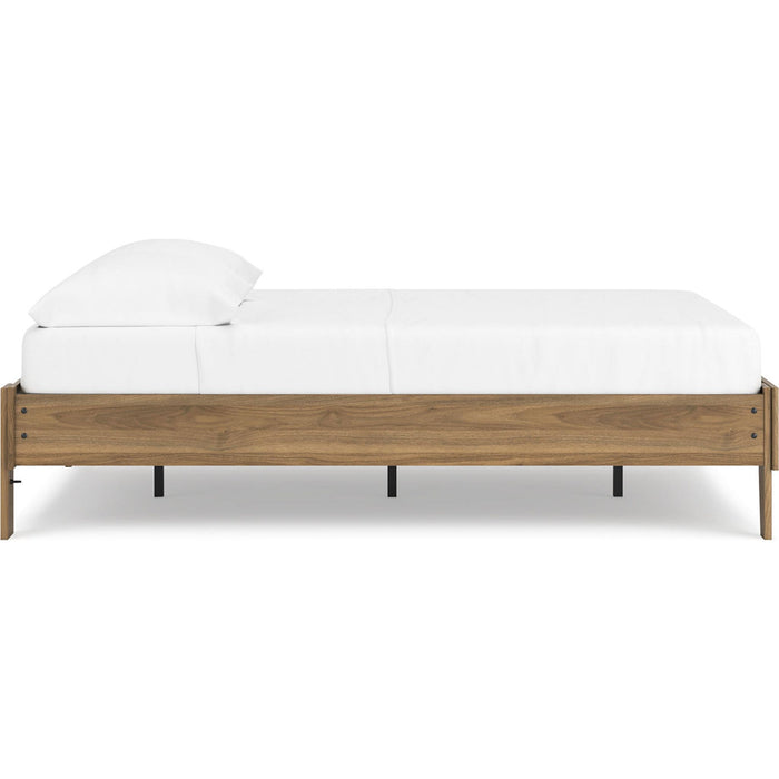Deanlow Full Platform Bed - Honey