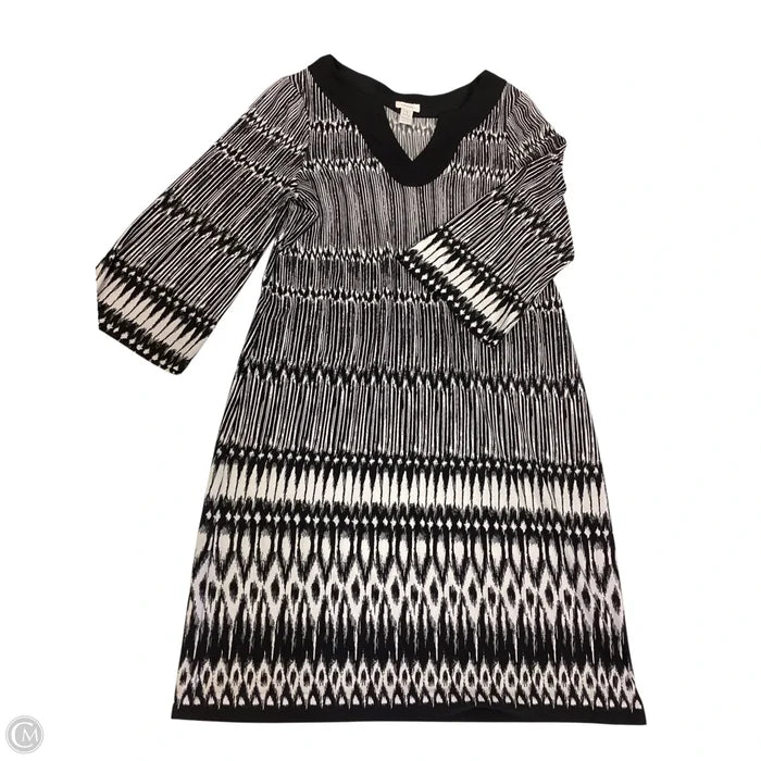 Dress Casual Short By Chicos In Black & White, Size: M
