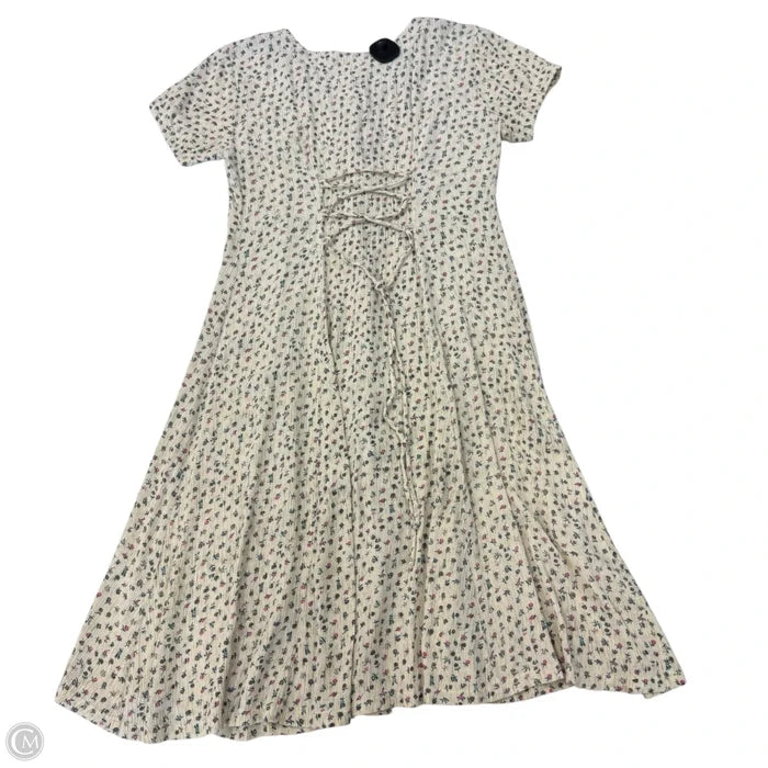 Dress Casual Short By Clothes Mentor In Floral Print, Size: M