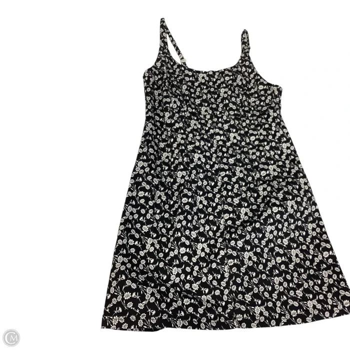 Dress Casual Short By So In Black & White, Size: L