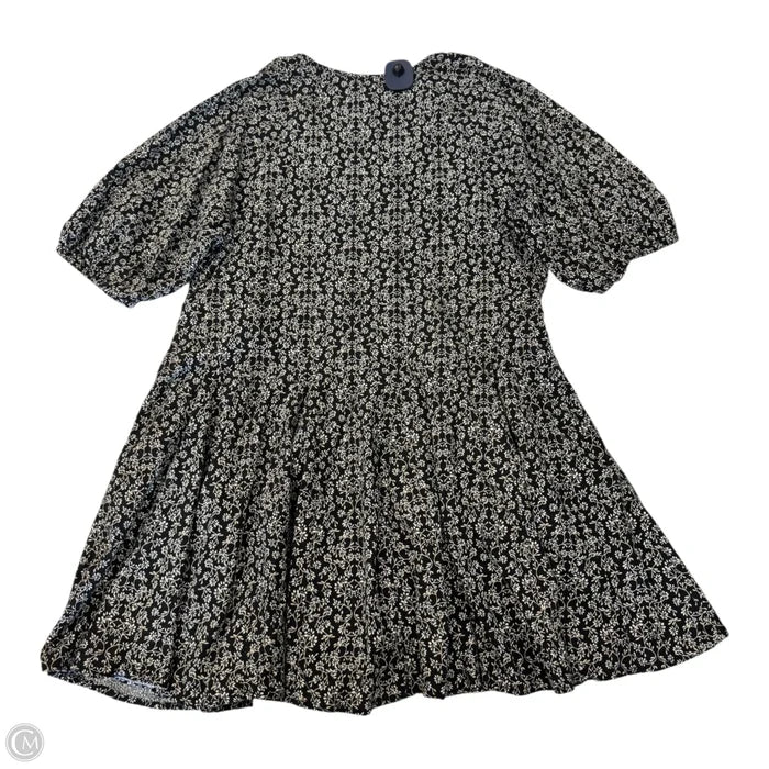 Dress Casual Short By Universal Thread In Black & White, Size: L