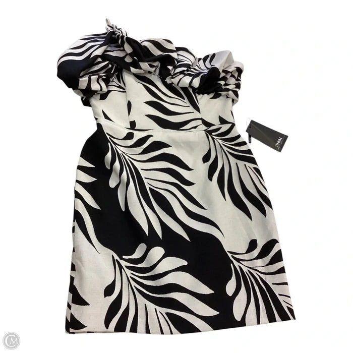 Dress Casual Short By White House Black Market In Black & White, Size: 8
