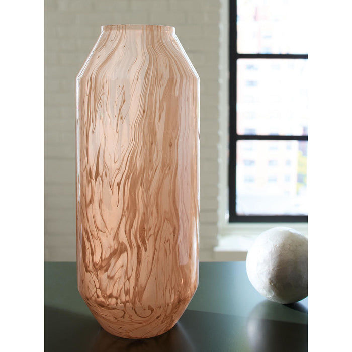 Dushby Vase
