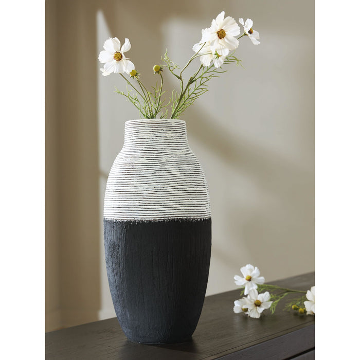Girtha Vase