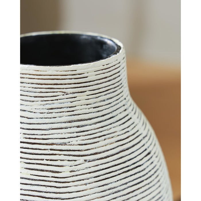 Girtha Vase
