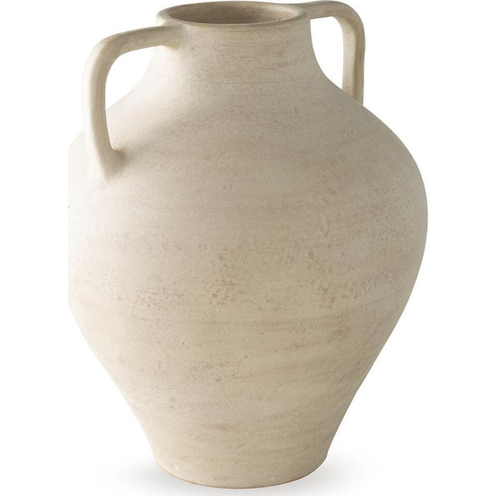 Justy Vase