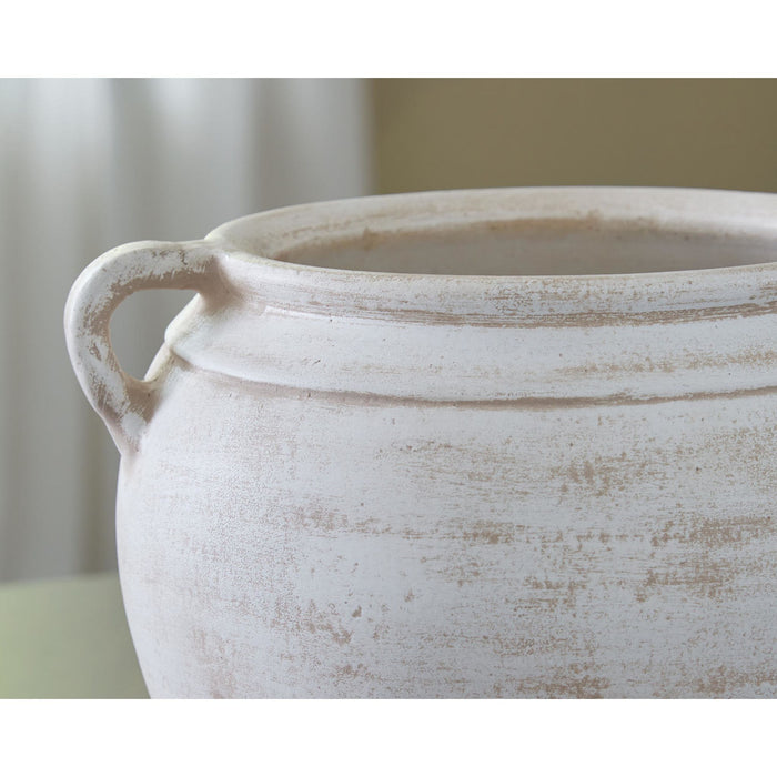 Meadie Vase