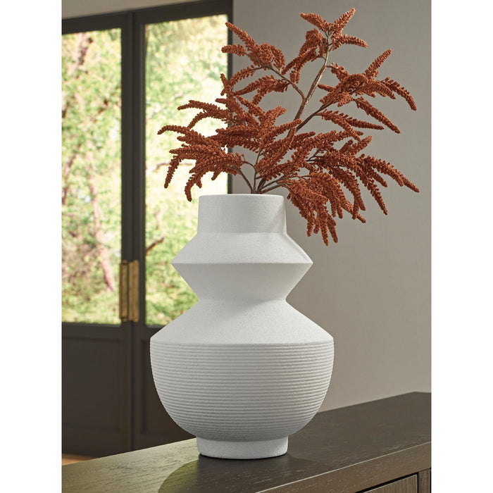 Naveen Vase
