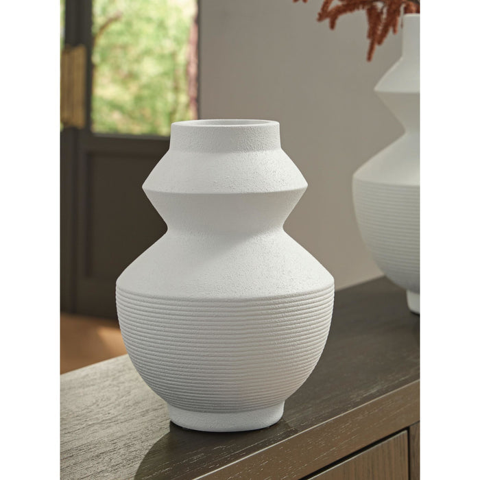 Naveen Vase