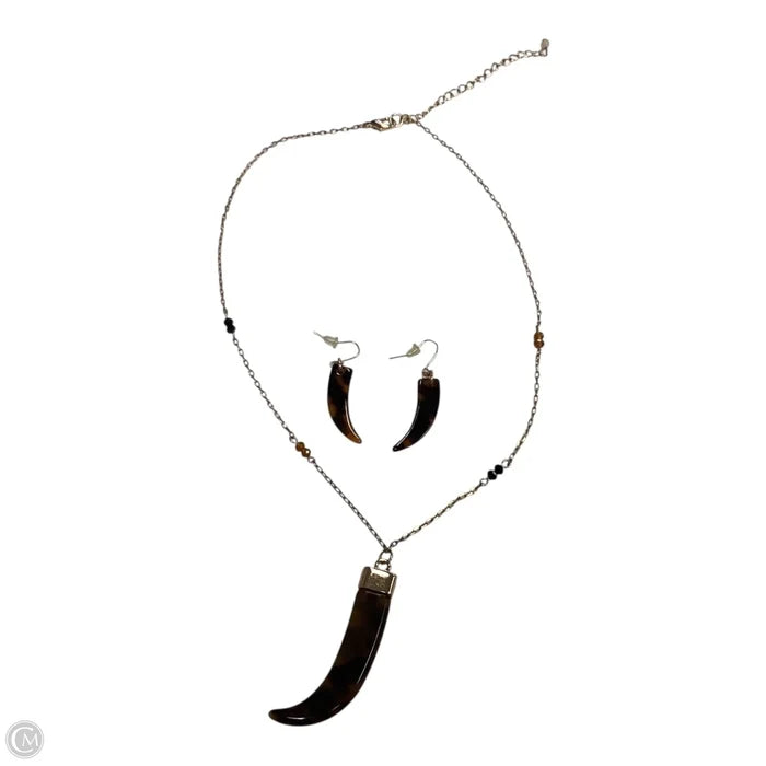 Necklace Set By Clothes Mentor, Size: 02 Piece Set