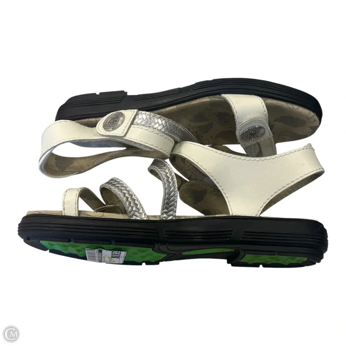 Sandals Flats By Clothes Mentor In White, Size: 8