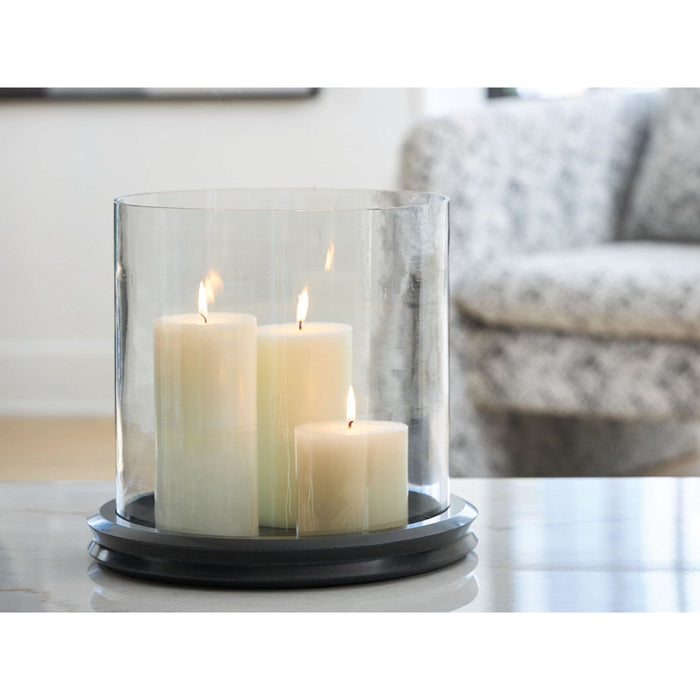 Saskia Candle Holder