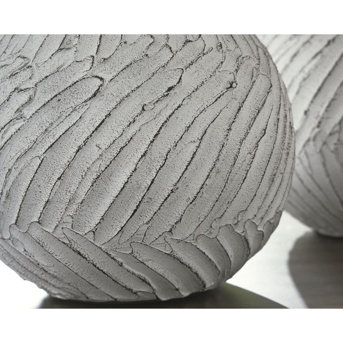 Shelvie Vase