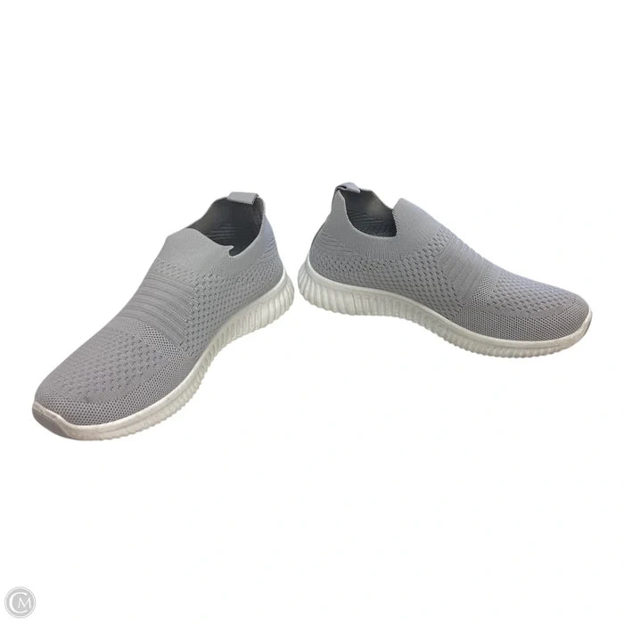 Shoes Athletic By Clothes Mentor In Grey, Size: 6