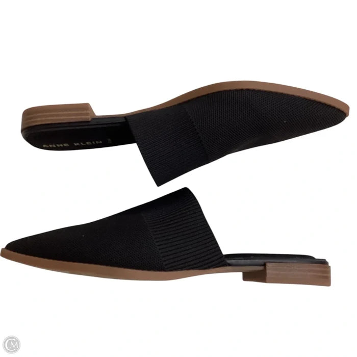 Shoes Flats By Anne Klein In Black, Size: 9