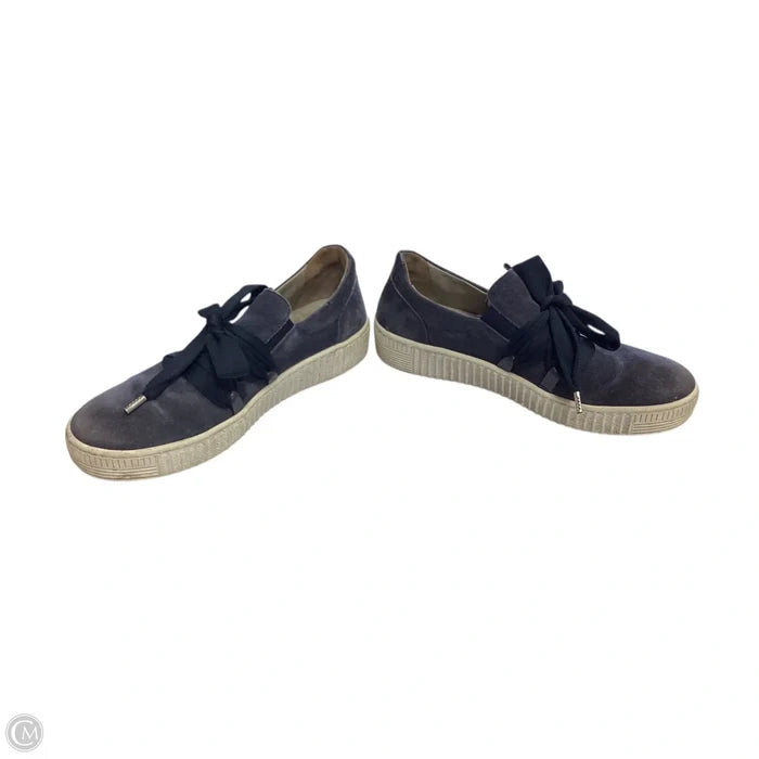 Shoes Flats By Clothes Mentor In Blue, Size: 5