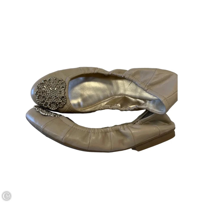 Shoes Flats By Tahari In Gold & Tan, Size: 9.5