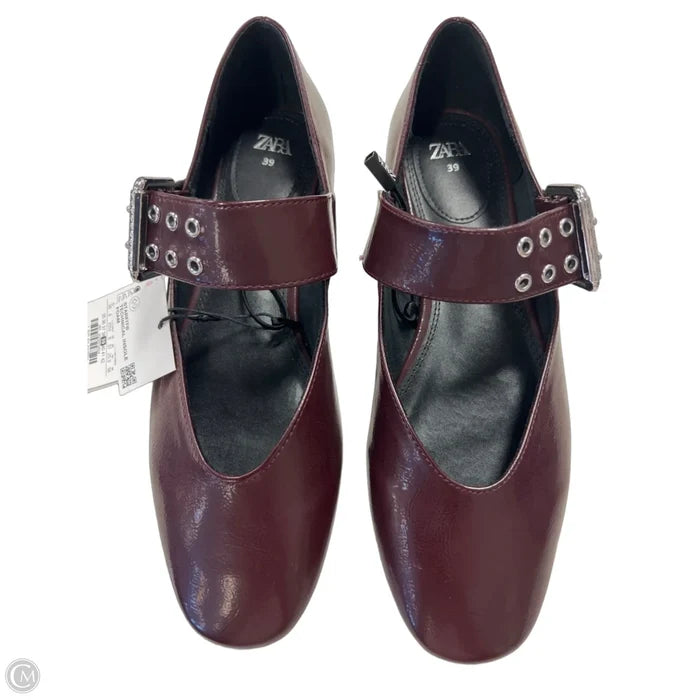 Shoes Flats By Zara In Maroon, Size: 8