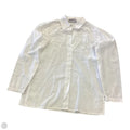 Top Long Sleeve By Liz Claiborne In White, Size: S
