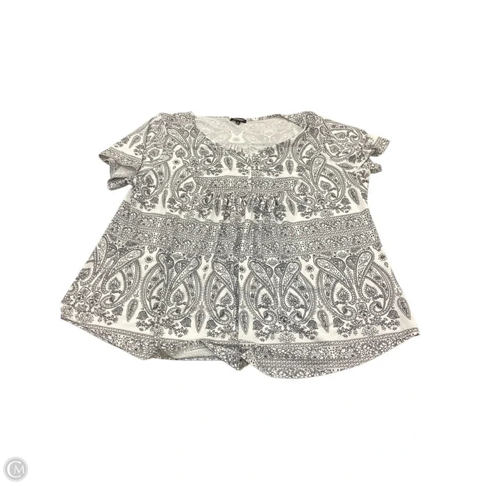 Top Short Sleeve By Clothes Mentor In Black & White, Size: 3x