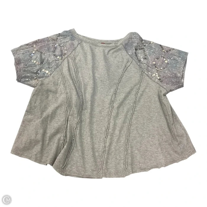 Top Short Sleeve By Free People In Grey & Silver, Size: M