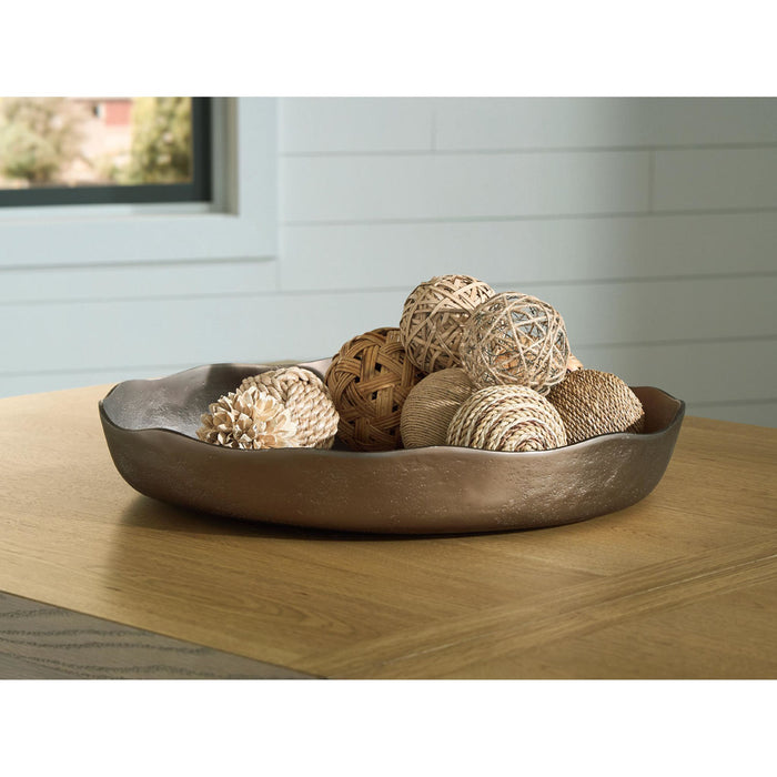Wallmen Tray
