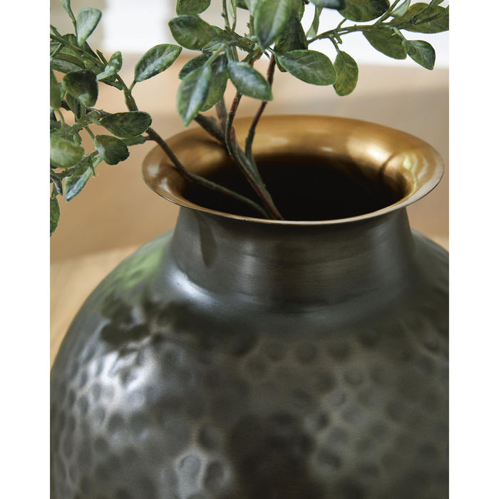 Woody Vase